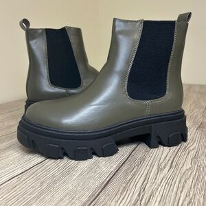 Olive Chunky Booties